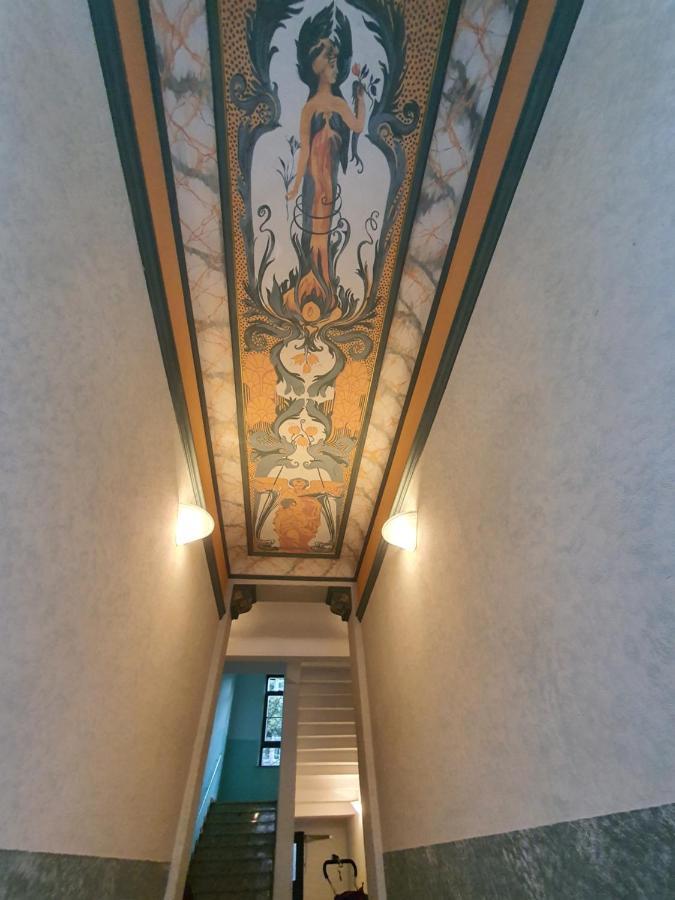 Neustadt-Aussicht - Grosse Wohnung Mit Balkon 德累斯顿 外观 照片